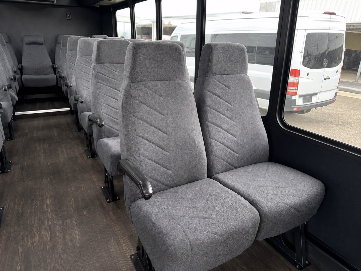 rent a field trip bus to knoxville museums and science centers